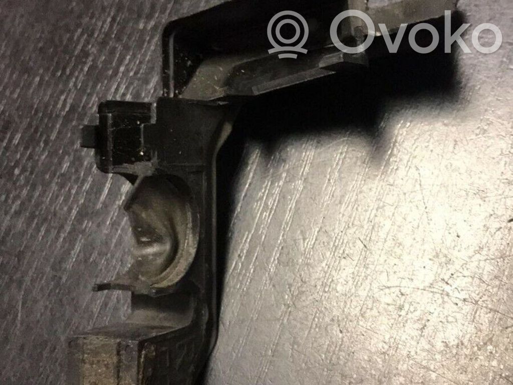 BMW 3 E90 E91 Engine compartment rubber 
