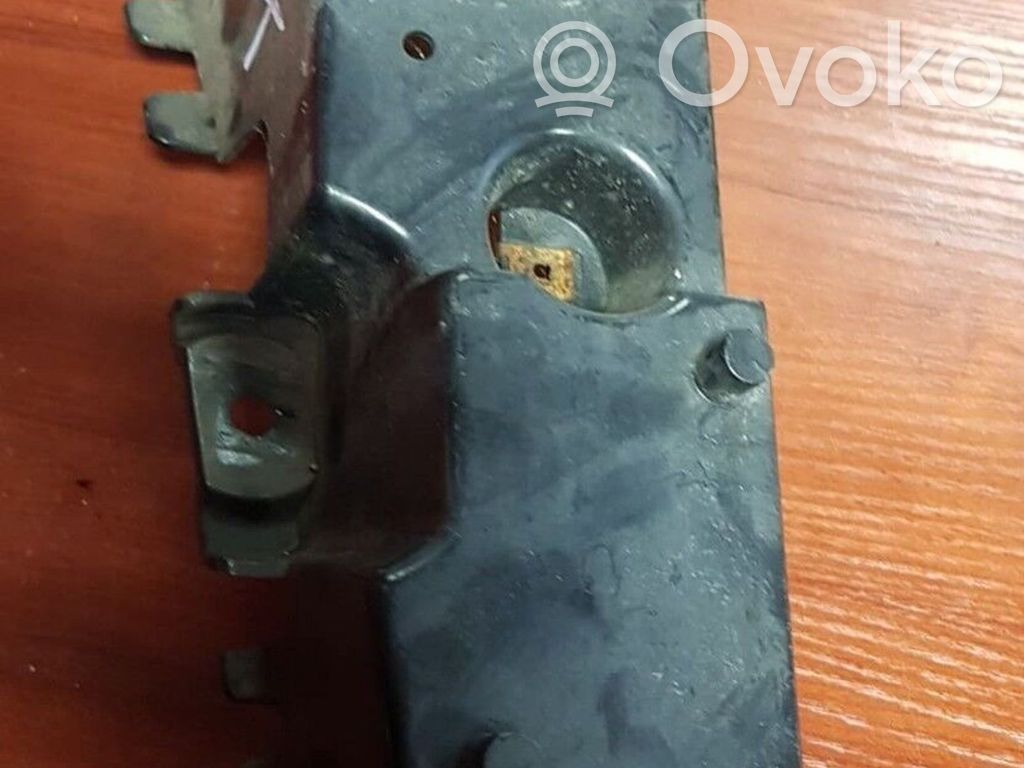 BMW X3 E83 Rear bumper mounting bracket 