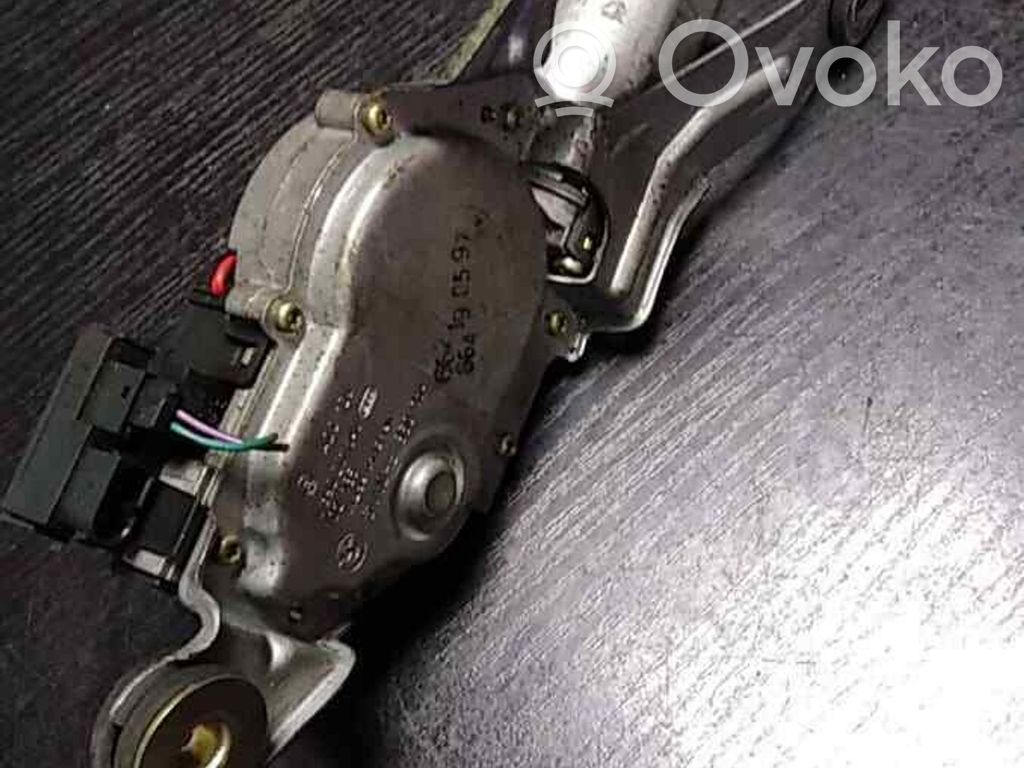 BMW 3 E36 Galinio stiklo valytuvo varikliukas 