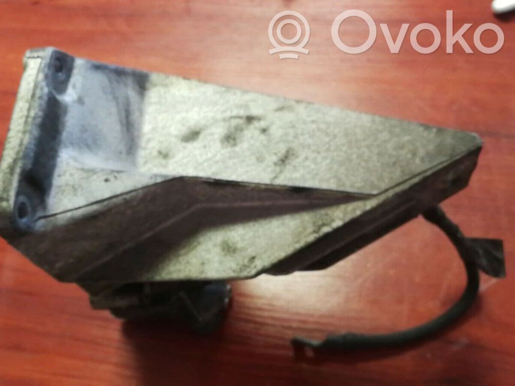 BMW X5 E53 A/C compressor mount bracket 