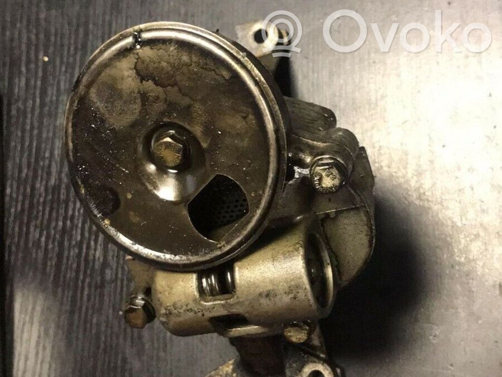 BMW 5 E34 Oil pump 