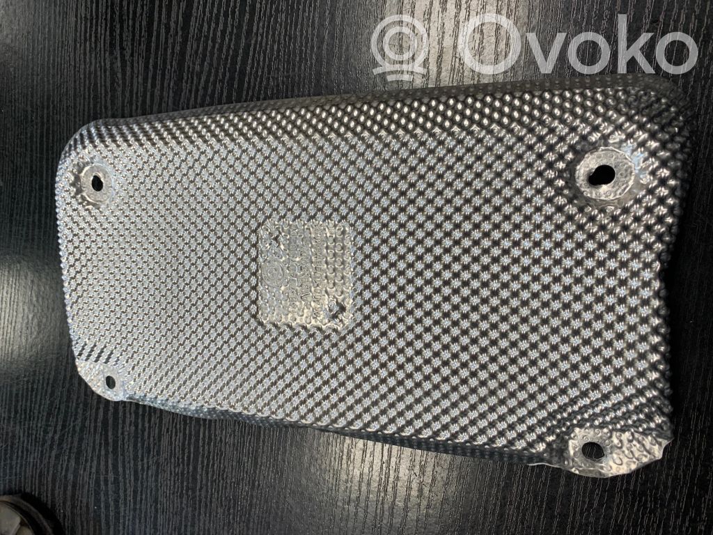 BMW 5 E60 E61 Protección térmica del escape 