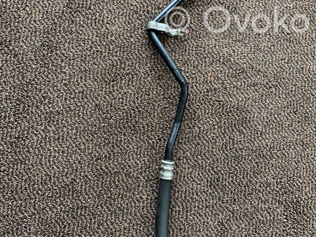BMW 1 E81 E87 Gearbox oil cooler pipe/hose 