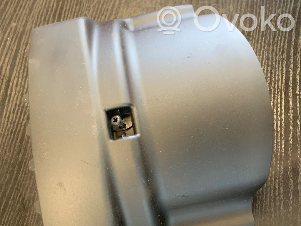 BMW 7 E65 E66 Kita salono detalė 