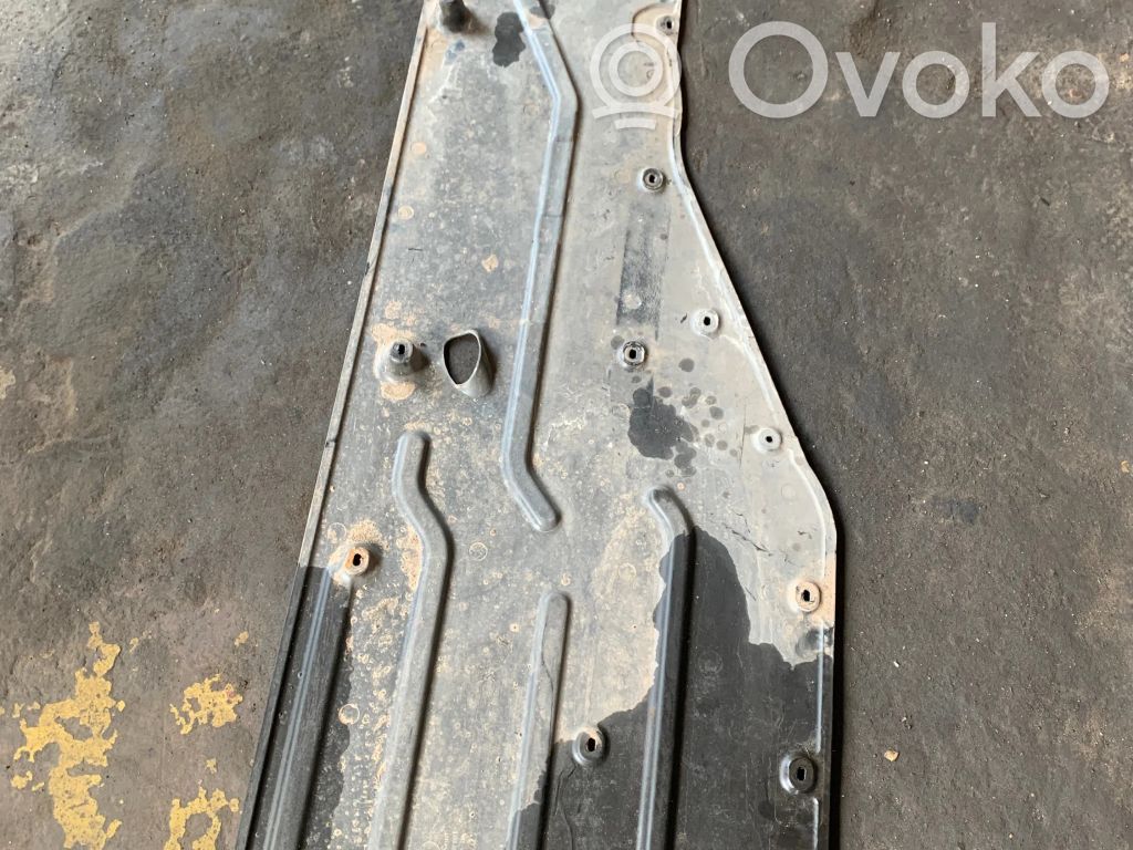 BMW 7 E65 E66 Šoninė dugno apsauga 