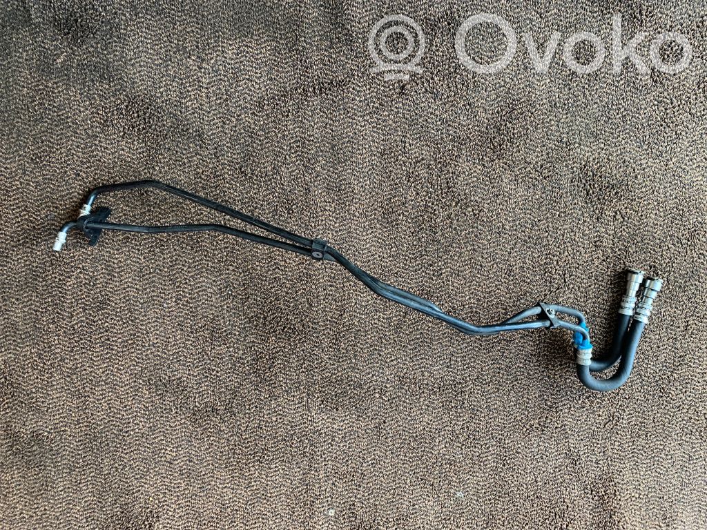 BMW 5 E60 E61 Getriebeölkühler Leitung / Schlauch 
