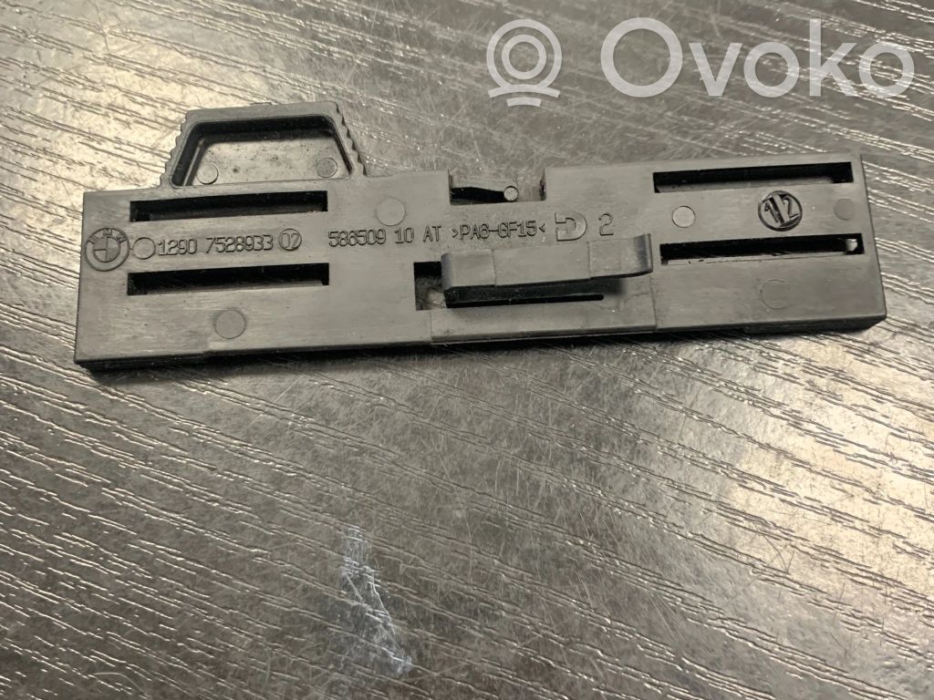 BMW 3 E90 E91 Other engine bay part 