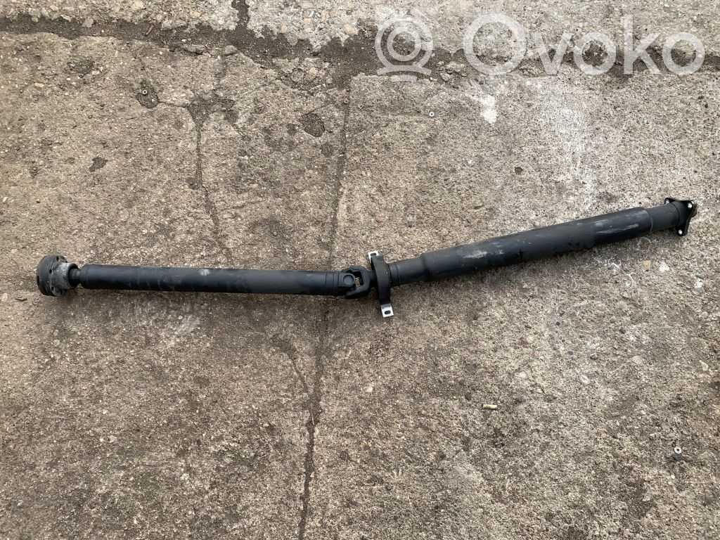 BMW 5 E60 E61 Kardanas komplekte 
