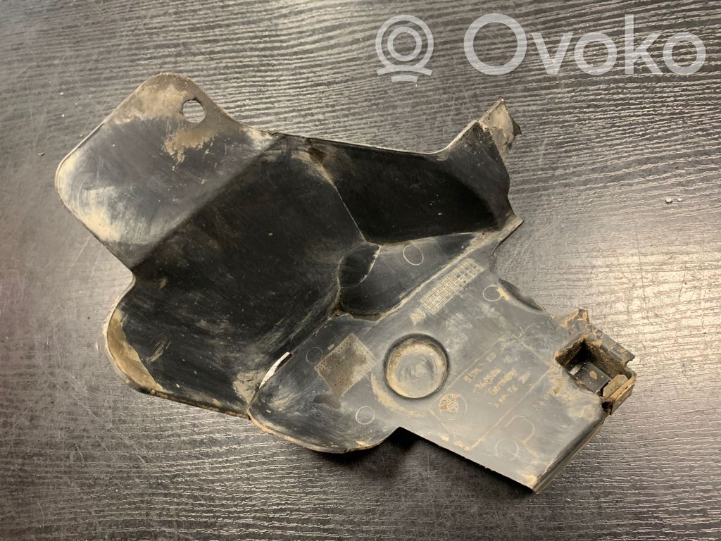 BMW 5 E60 E61 Alustan etusuoja välipohja 