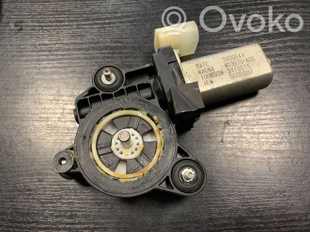 BMW 1 F20 F21 Elektryczny podnośnik szyby drzwi tylnych 