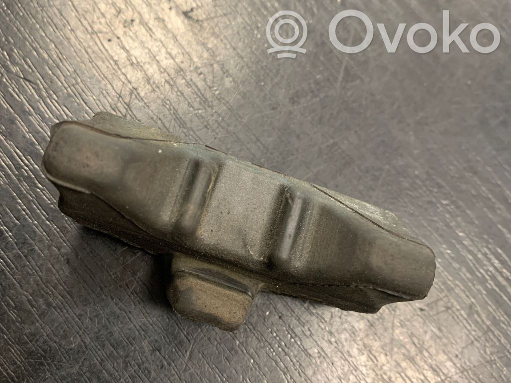 BMW 5 E60 E61 Radiator mount bracket 