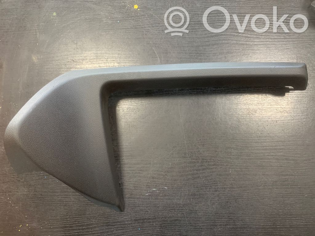 BMW 1 E81 E87 Kita panelės detalė 