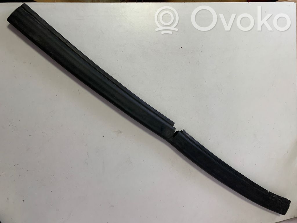 BMW X1 E84 Engine compartment rubber 