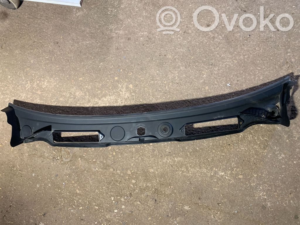 BMW X1 E84 Wiper trim 