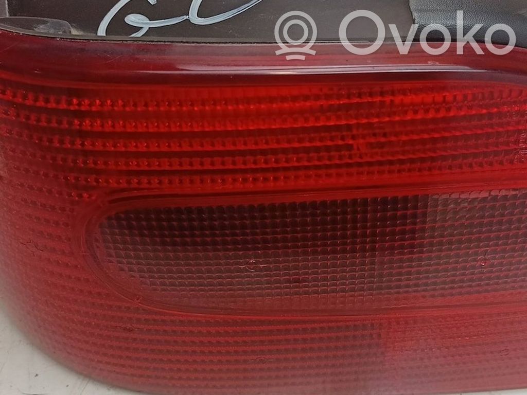 Citroen Xsara Aizmugurējais lukturis virsbūvē 