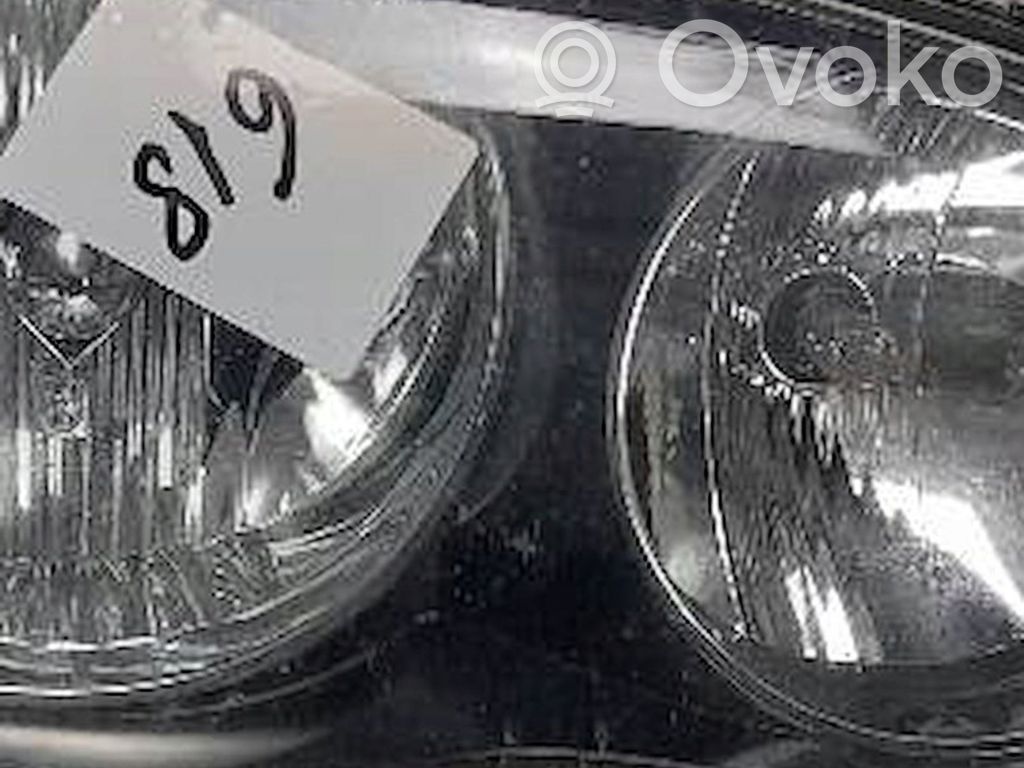 Toyota Corolla Verso E110 Headlight/headlamp 