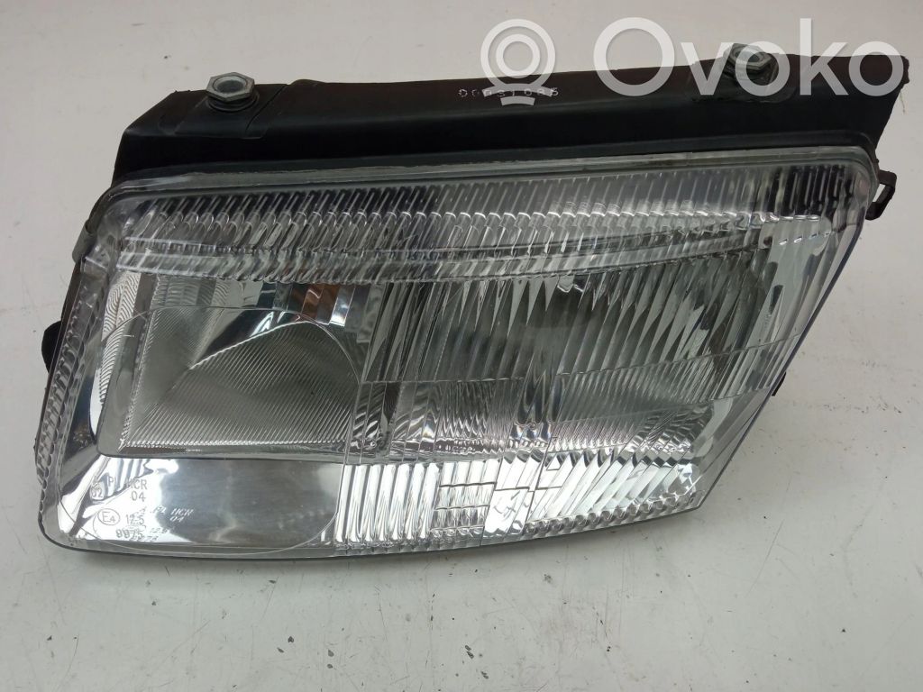 Volkswagen PASSAT B5 Phare frontale 