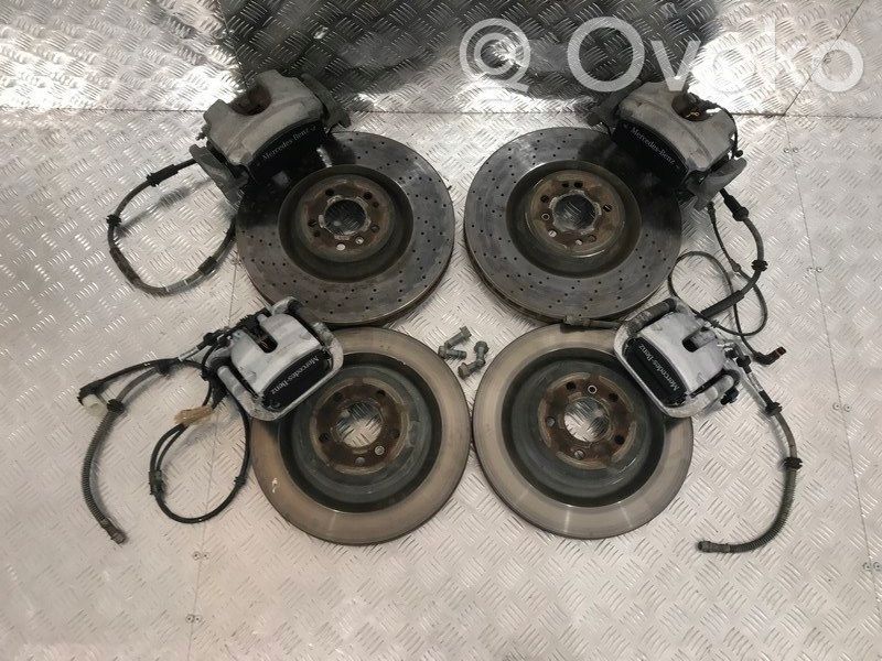 BMW 2 F22 F23 Jarrulevyt ja jarrusatulat 