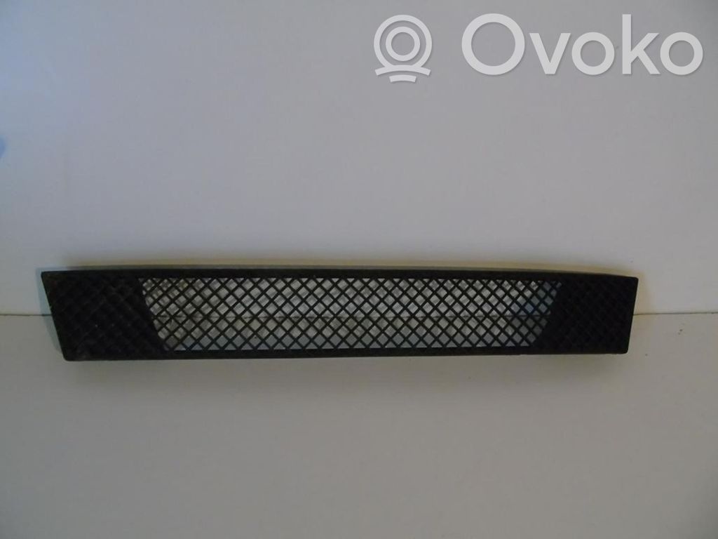 BMW 1 E82 E88 Front bumper lower grill 