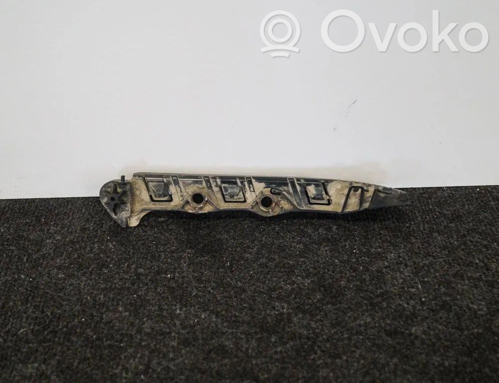 BMW 5 E60 E61 Priekinis laikiklis bamperio 