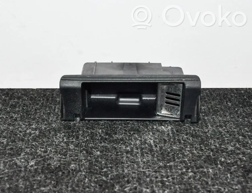 Audi A8 S8 D3 4E Popielniczka deski rozdzielczej 
