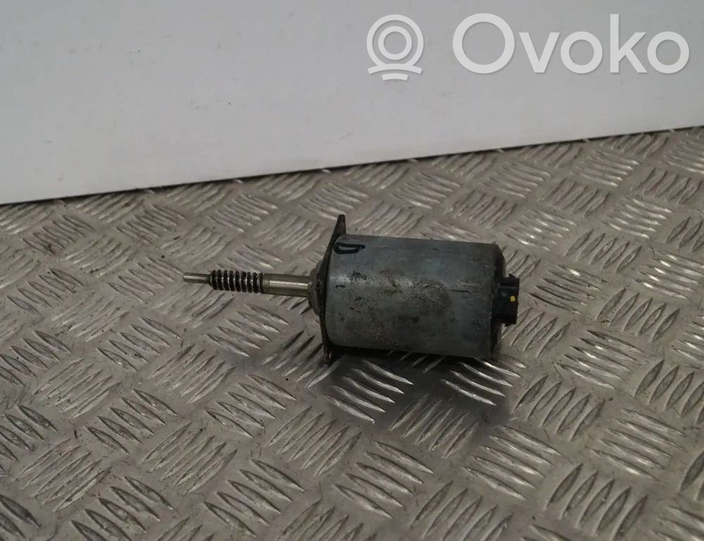 BMW 6 E63 E64 Other engine bay part 