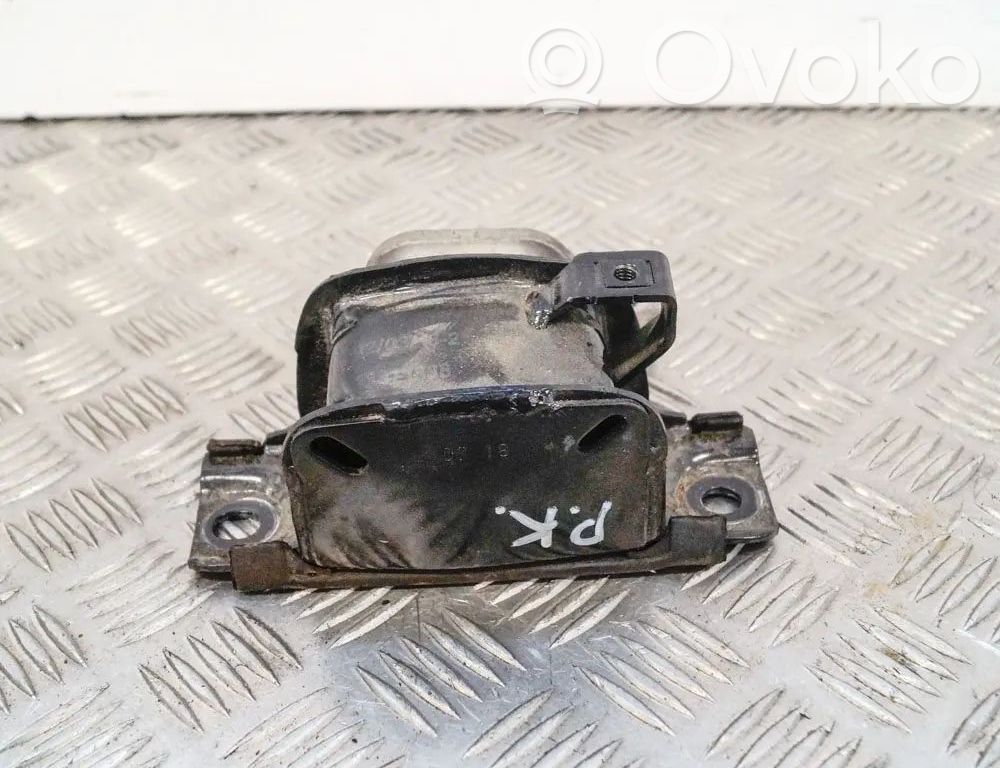 Opel Corsa D Engine mount bracket 