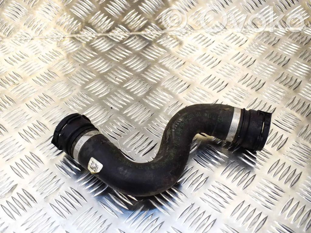 Audi A4 S4 B9 8W Engine coolant pipe/hose 
