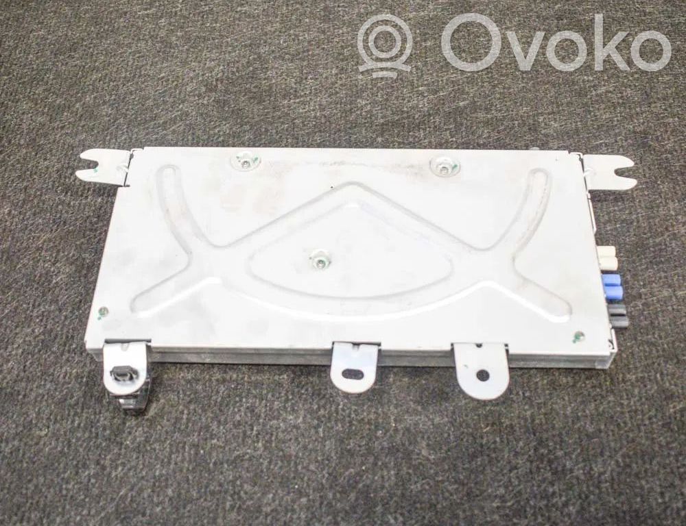 Tesla Model X Korin keskiosan ohjainlaite 