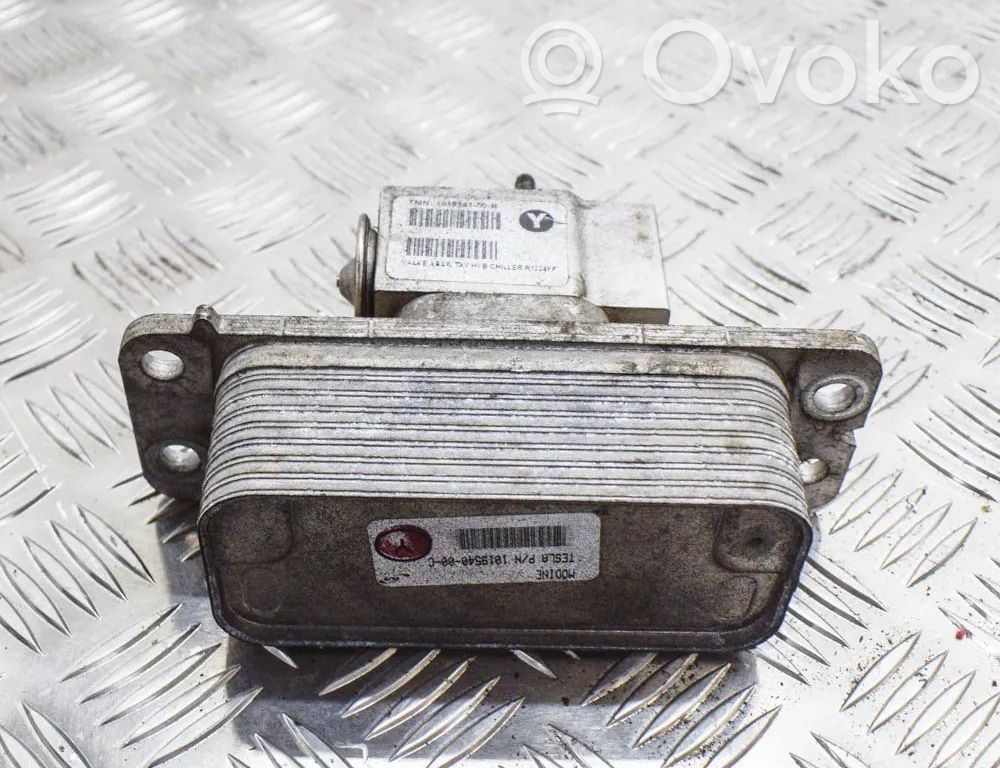 Tesla Model S Citu veidu instrumenti 