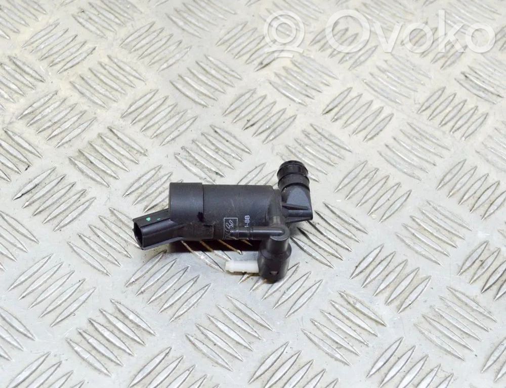 Windscreen/windshield washer pump   T655C,BV6117K624BB