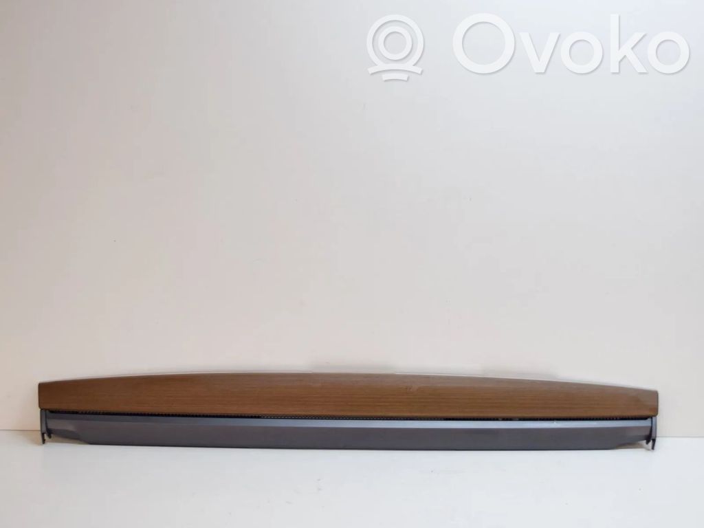 Tesla Model Y Dekoratyvinė apdailos juostelė 