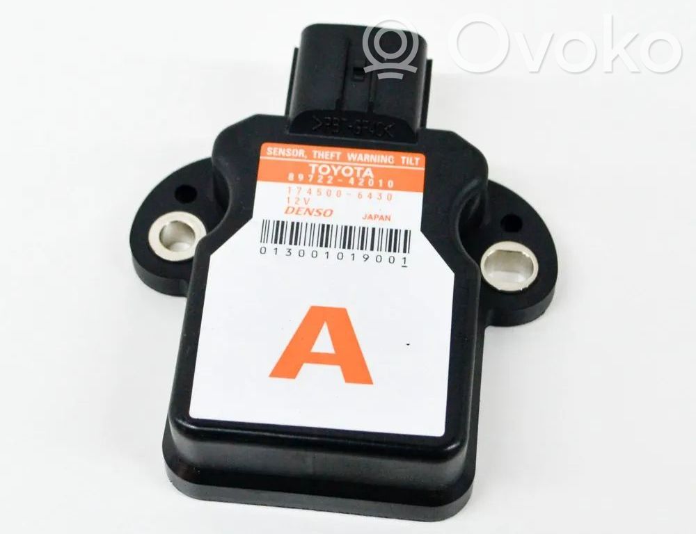 Toyota RAV 4 (XA40) Alarm movement detector/sensor 