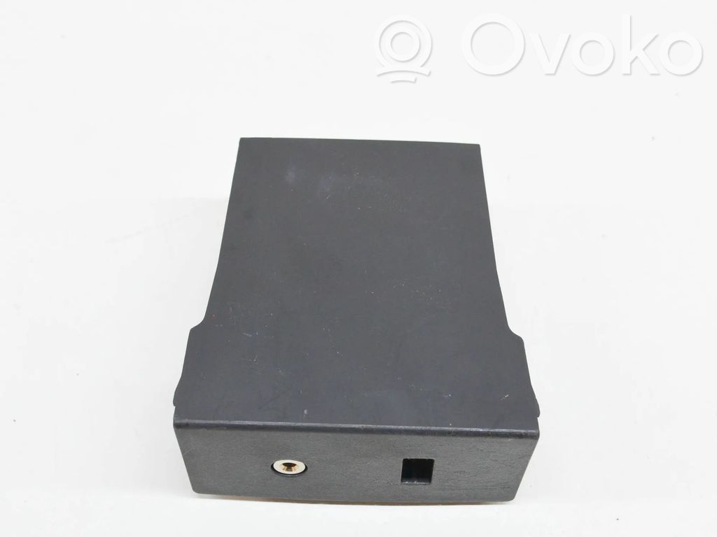 Ford Focus Enchufe conector entrada auxiliar 