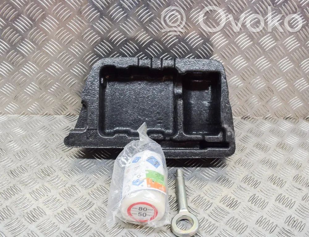 Opel Mokka Anillo de remolque 