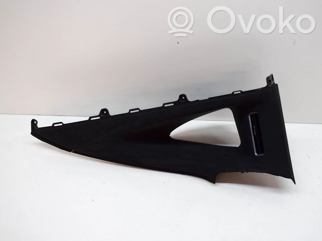 Tesla Model X Pilar (C) 