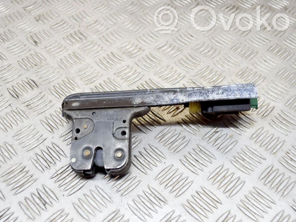 Audi TT Mk1 Tailgate/trunk/boot lock/catch/latch 