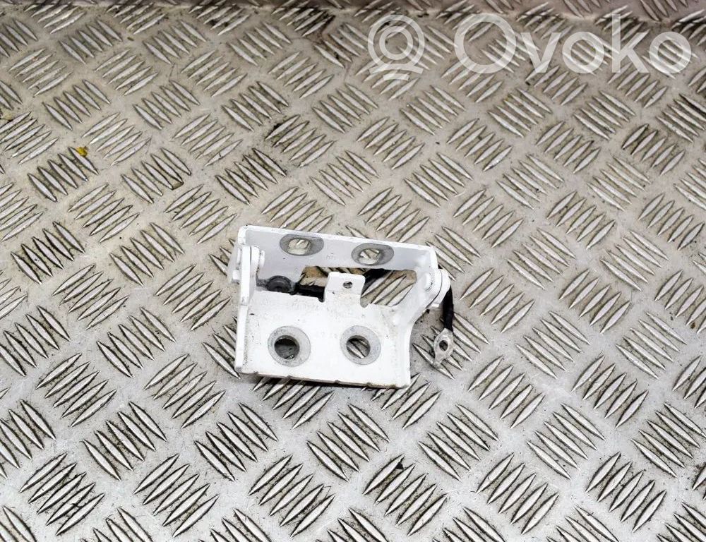 Jaguar E-Pace Takaluukun/tavaratilan sarana 