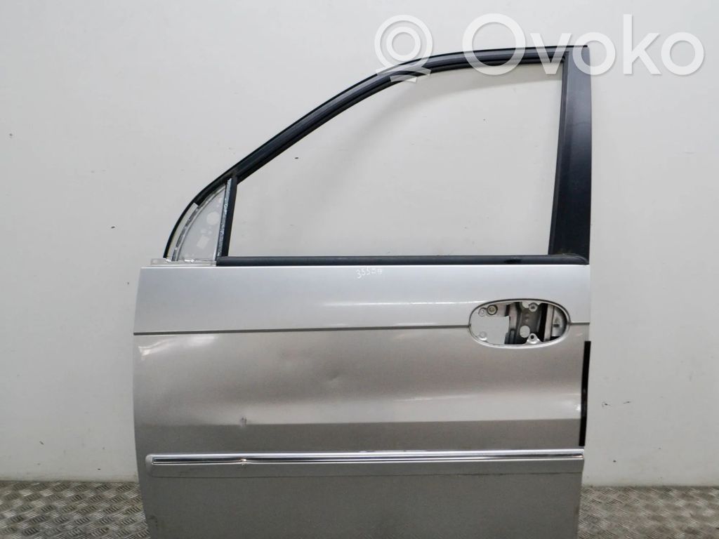 KIA Carnival Puerta delantera 