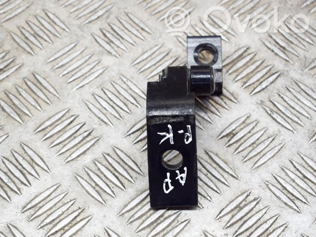 BMW i3 Front door upper hinge 