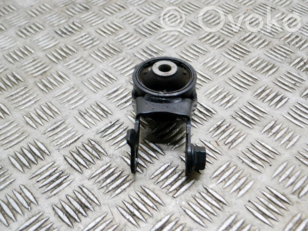 Toyota Yaris Engine mount bracket 