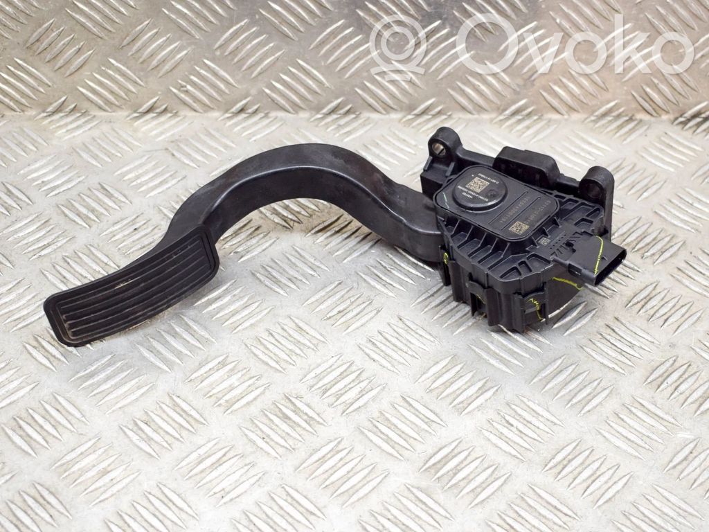 Tesla Model 3 Gaspedal 