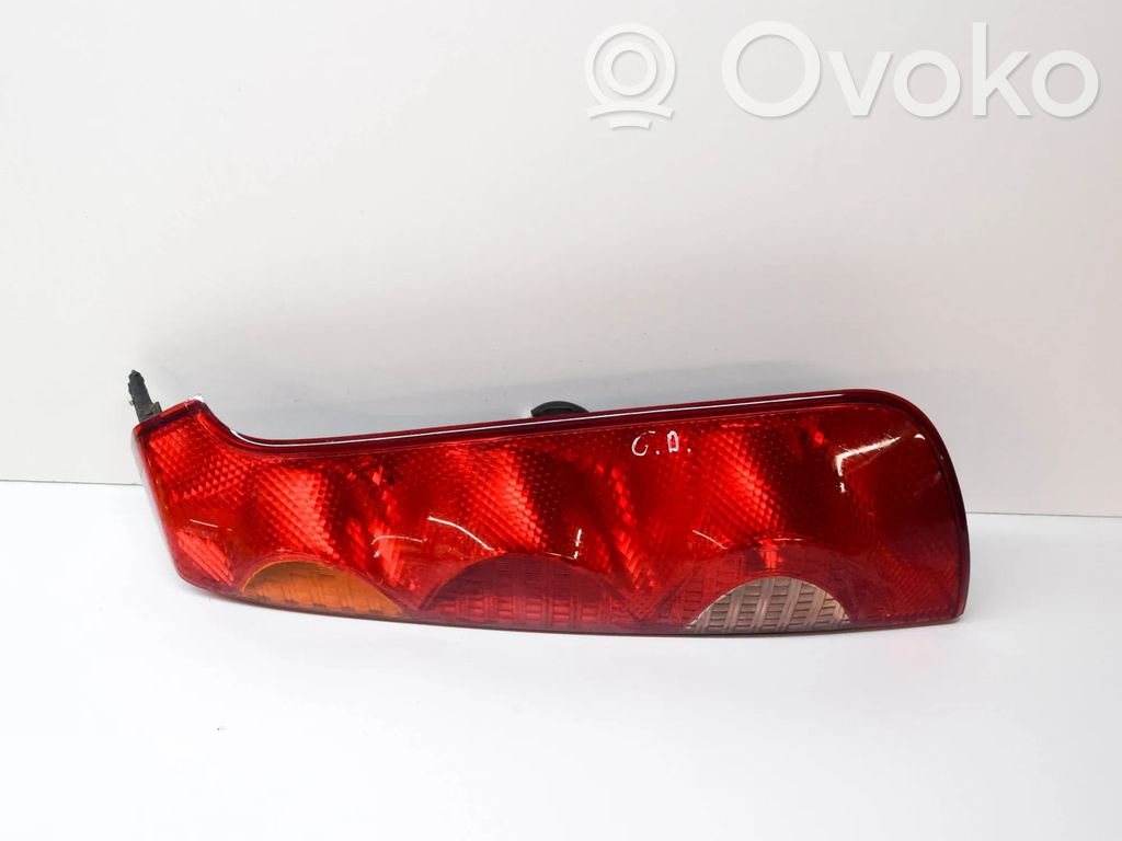 Luz trasera/de freno   22016752