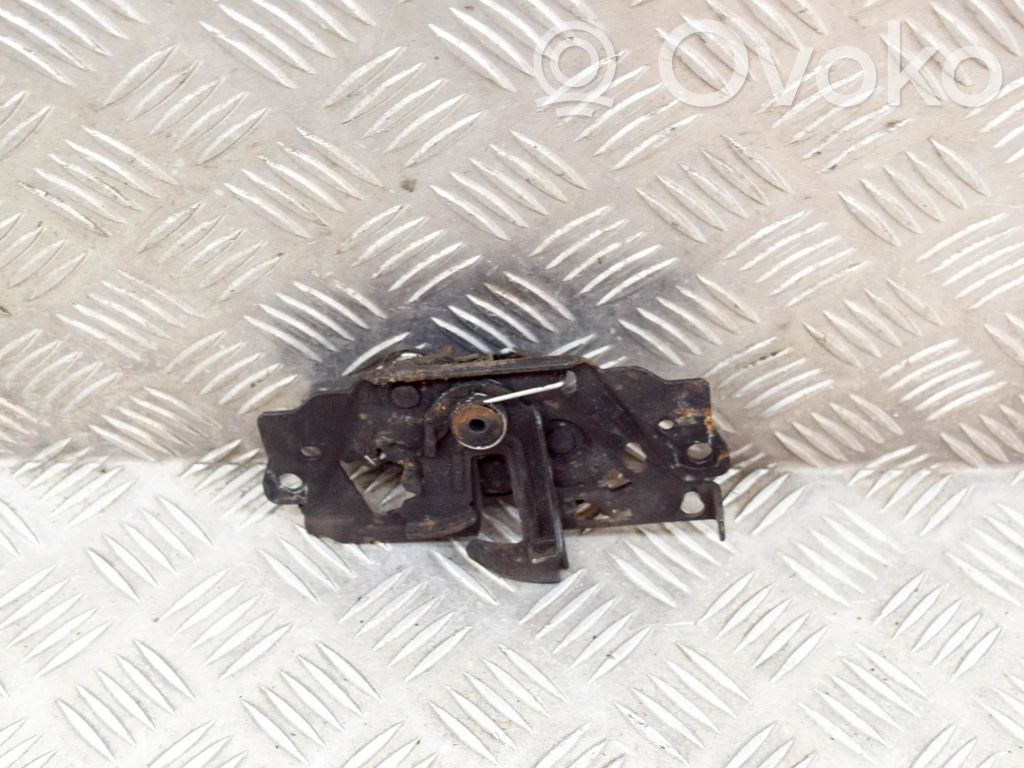 Engine bonnet/hood lock/catch