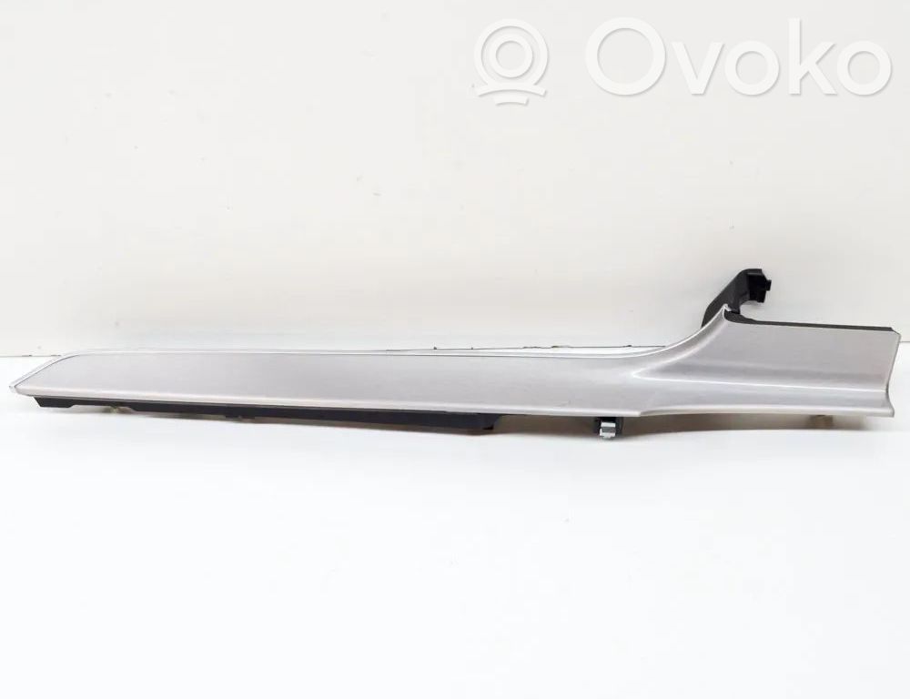 Mercedes-Benz C W205 Rivestimento del vano portaoggetti del cruscotto
