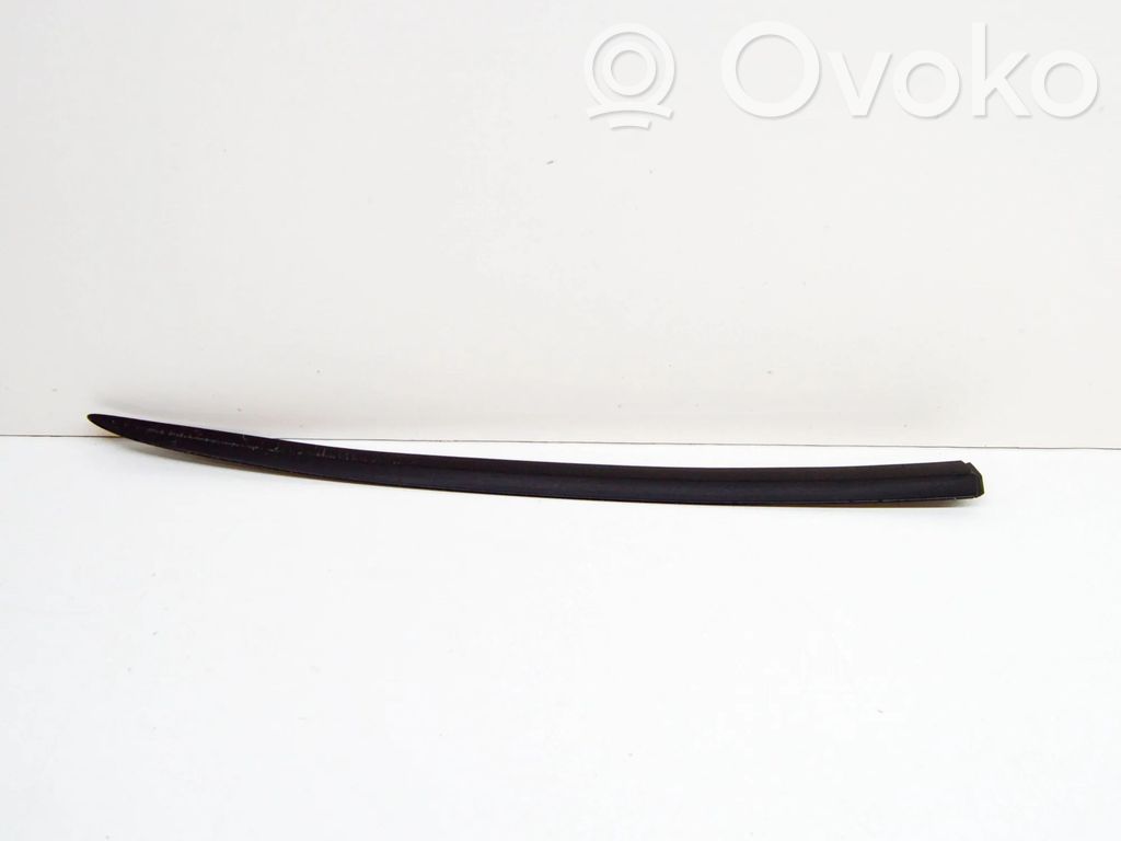 BMW M4 F82 F83 Listwa dachowa 