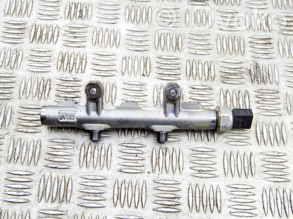 Audi Q7 4M Fuel main line pipe 