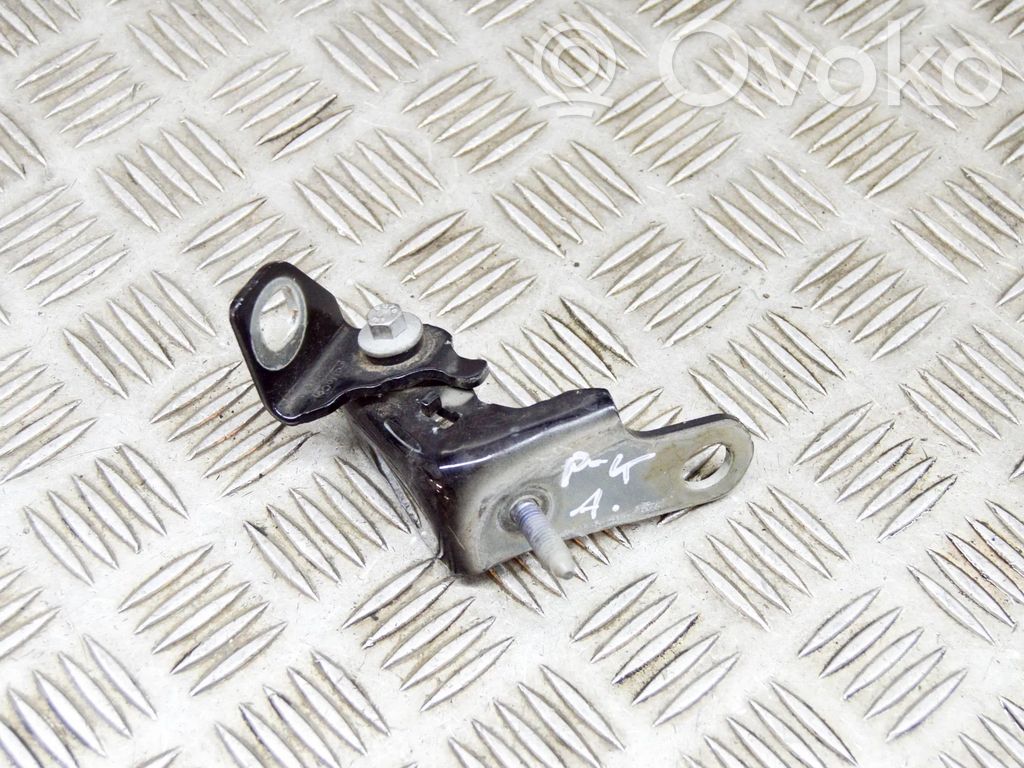 Ford Fiesta Front door upper hinge 