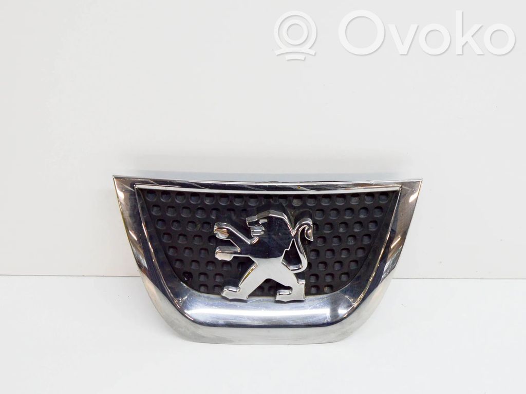 Peugeot 3008 I Maskownica / Grill / Atrapa górna chłodnicy 