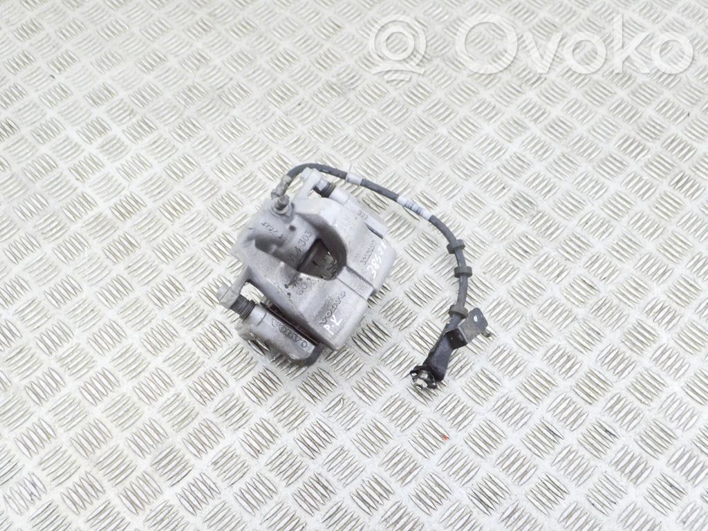 Volvo XC40 Etujarrusatula 